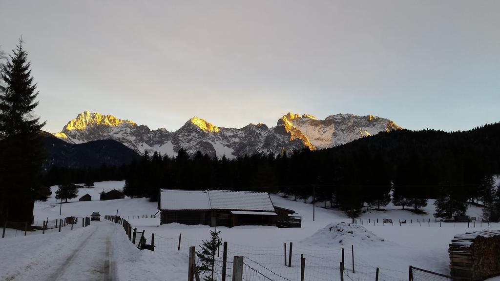 Ferienhaus Am Roemerweg Klais Bagian luar foto