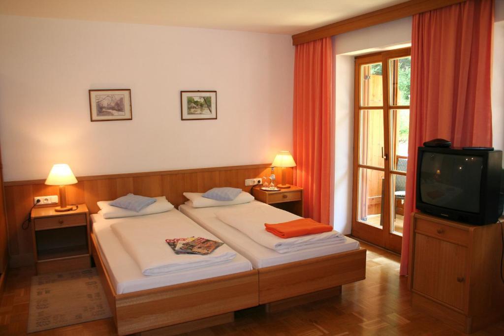 Ferienhaus Am Roemerweg Klais Ruang foto